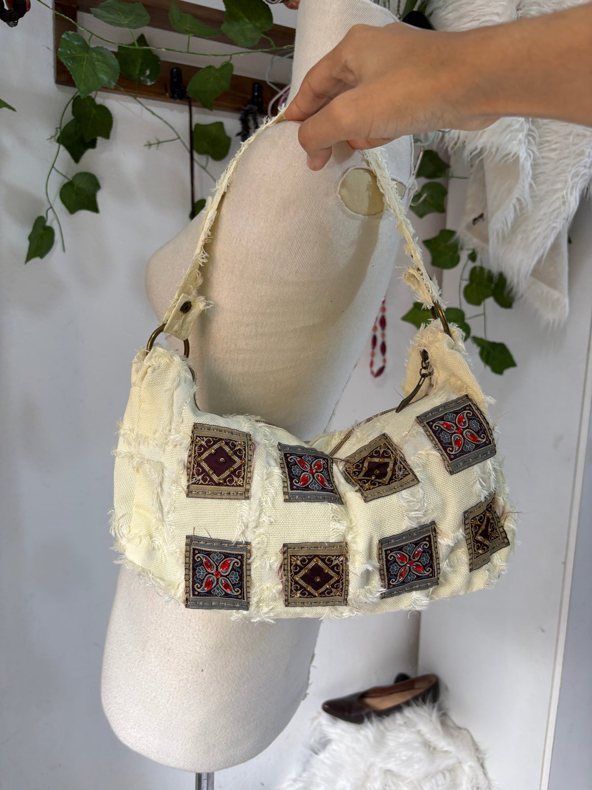 Off white sugary boho shoulder bag
