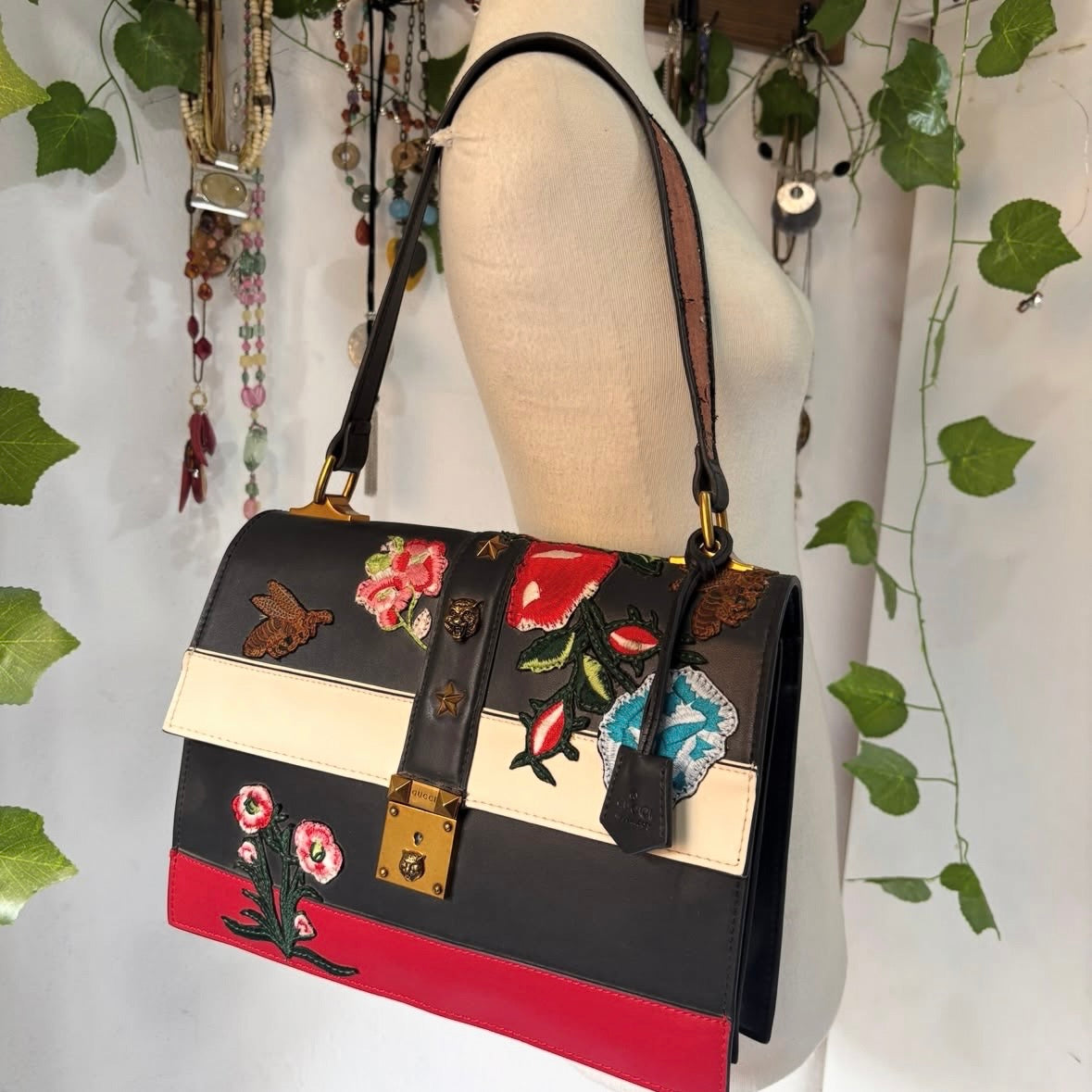 gucci calfskin embroidered shoulder bag rare gem