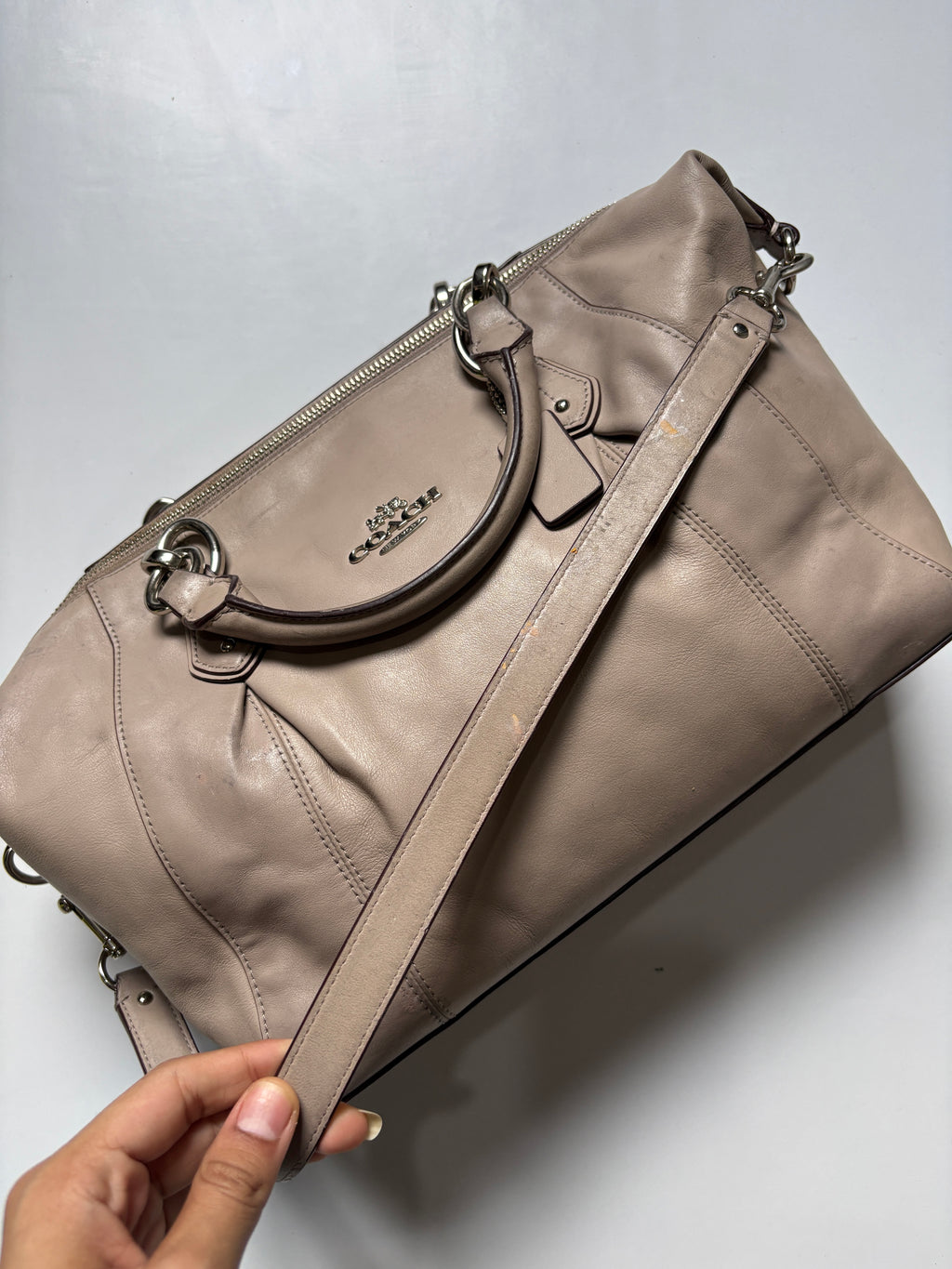 Authentic coach creamy bag