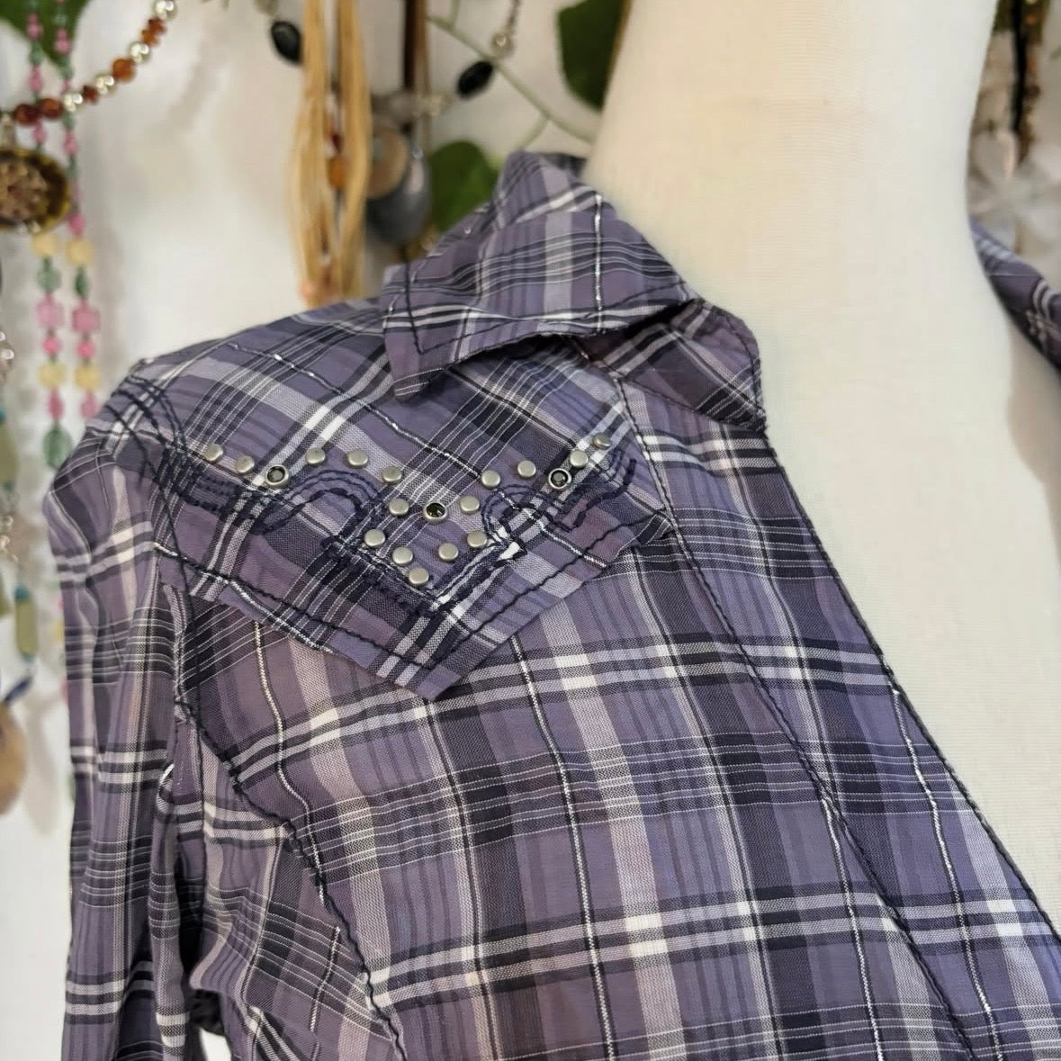 Authentic guess fitted shirt