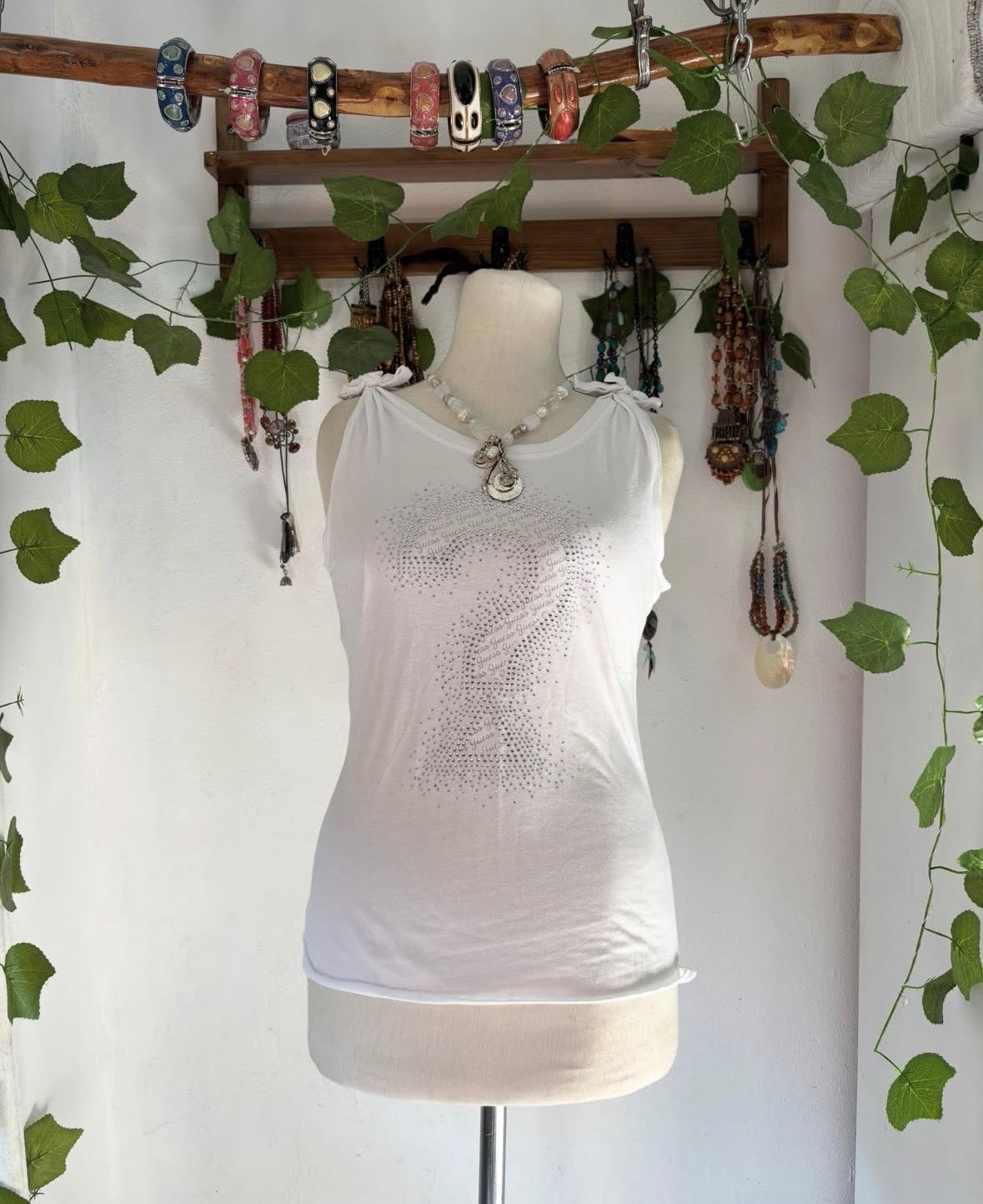 Authentic guess cami top