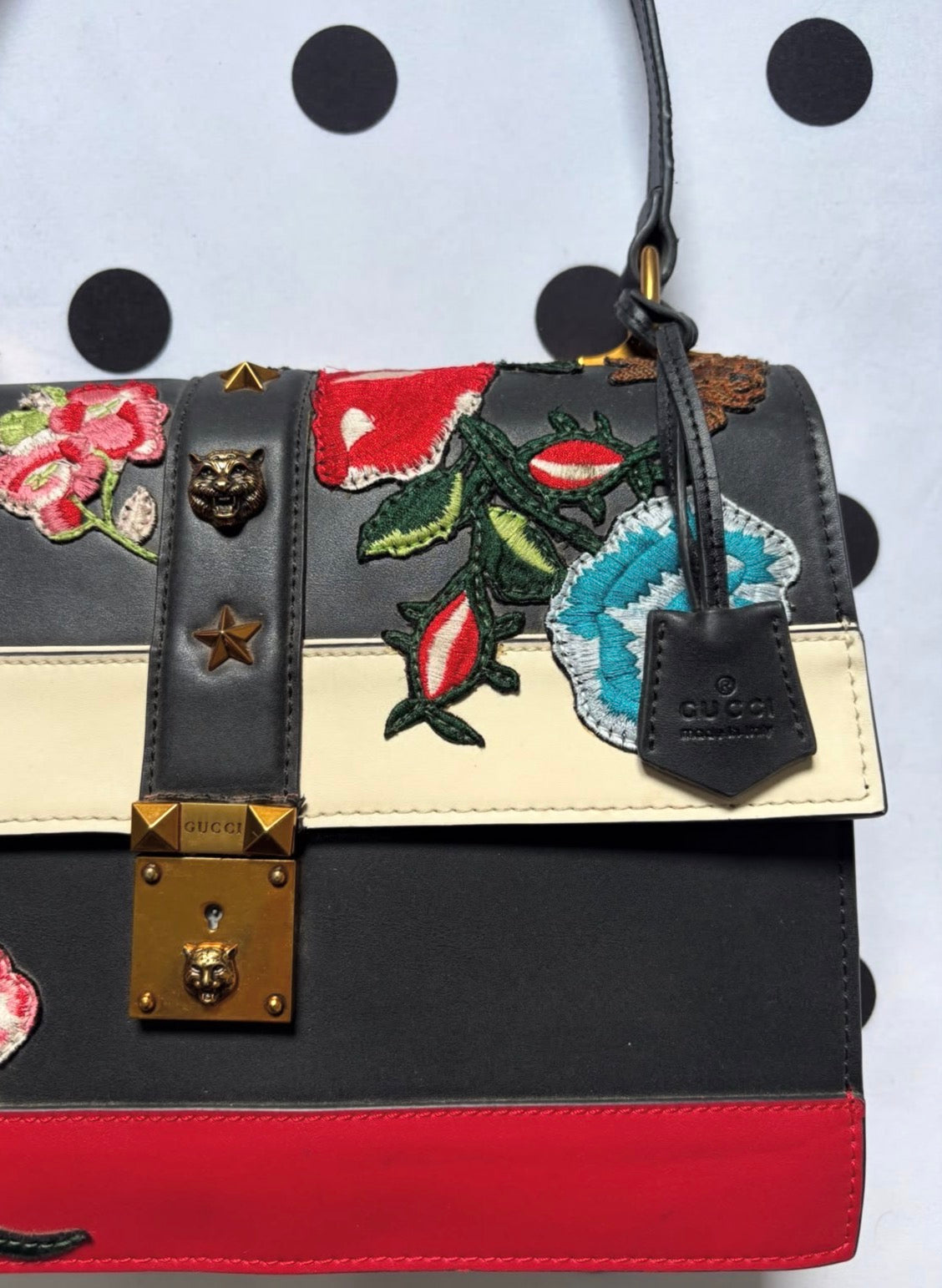 gucci calfskin embroidered shoulder bag rare gem