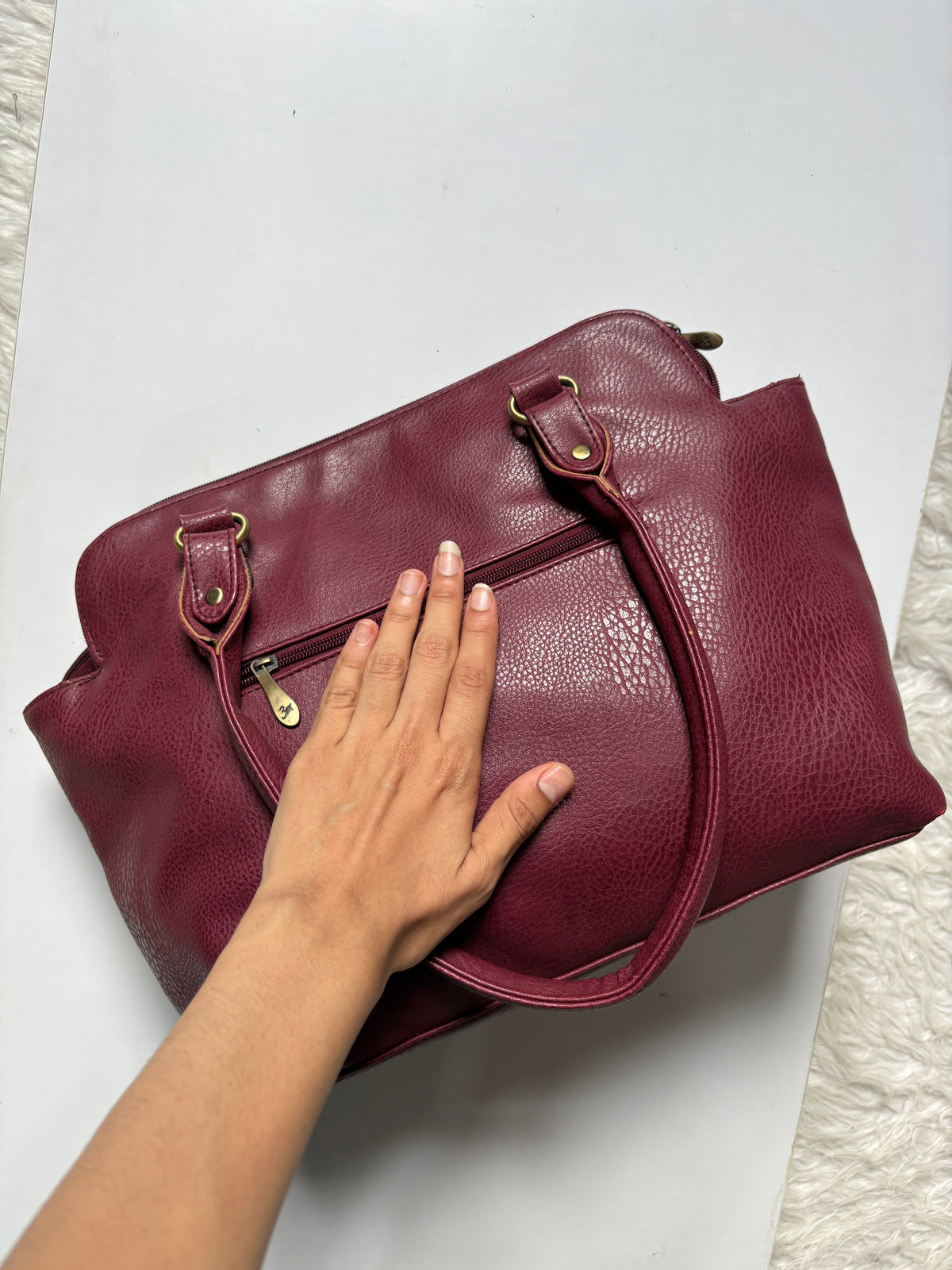 Burgundy multi pocket genuine leather shoulder bag