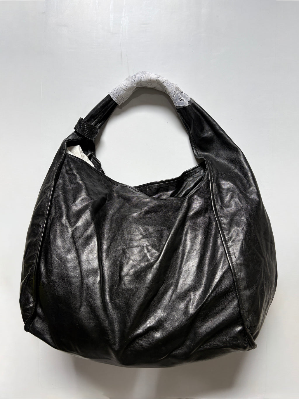 Huge Leather shoulder bag