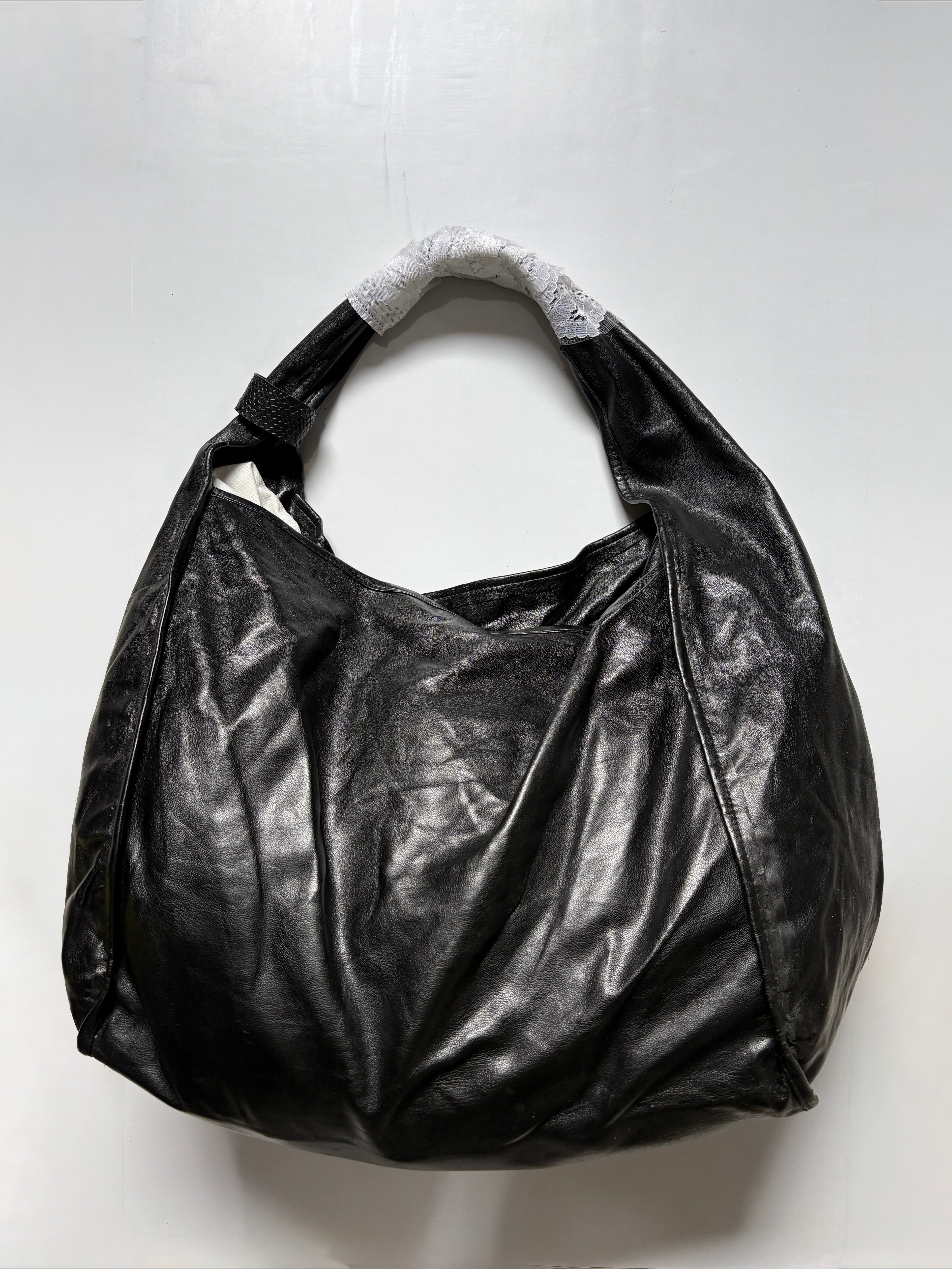 Huge Leather shoulder bag