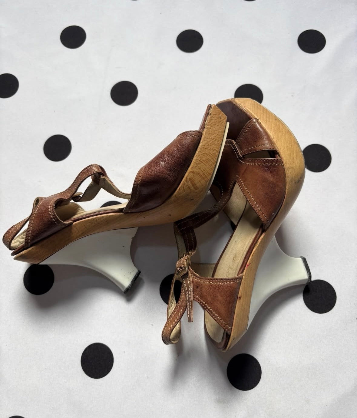 Insane Italian wooden sandals