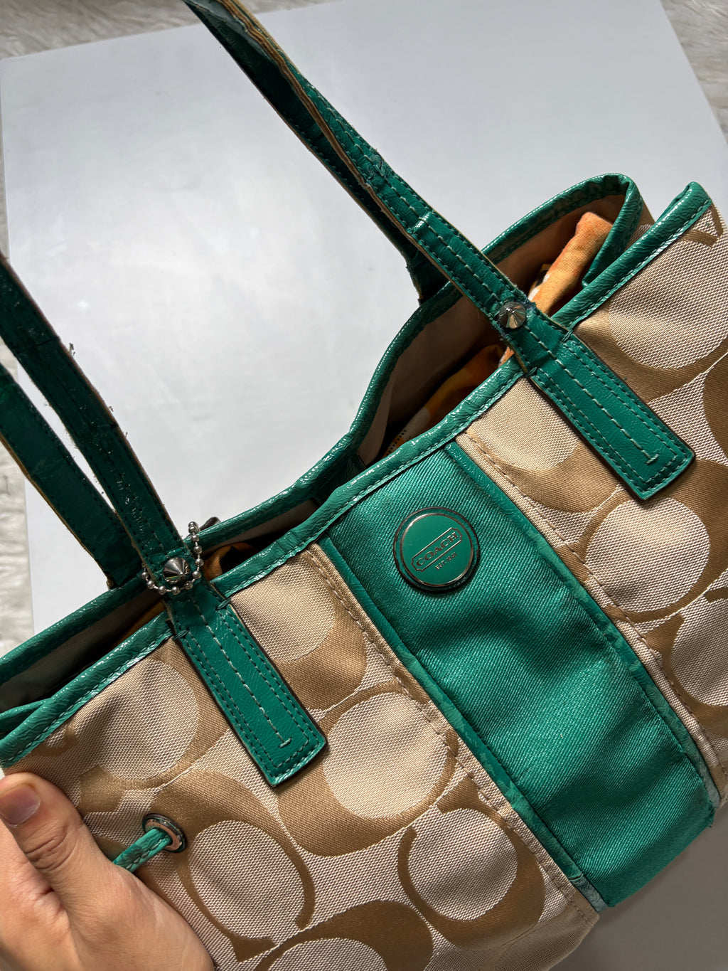 Authentic coach bag in green leather